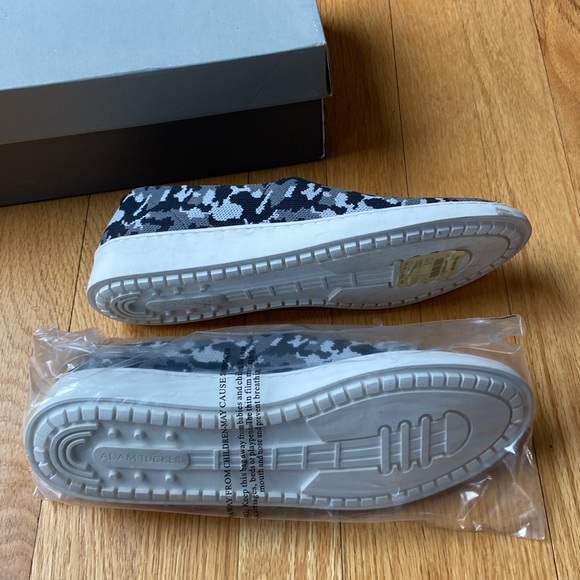 Adam Tucker by me too slip on Reese 12 black/grey camp sz 8.5 NEW - Picture 4 of 8
